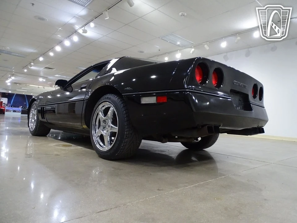 1985 Chevrolet Corvette C4 - Image 11 of 12