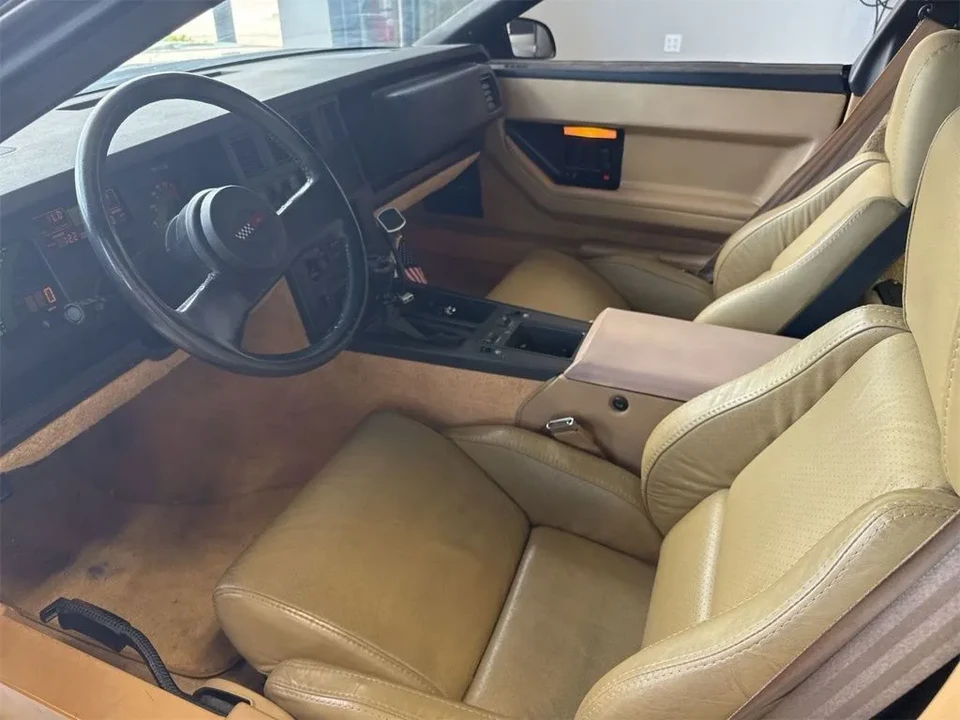 1985 Chevrolet Corvette C4 - Image 6 of 8