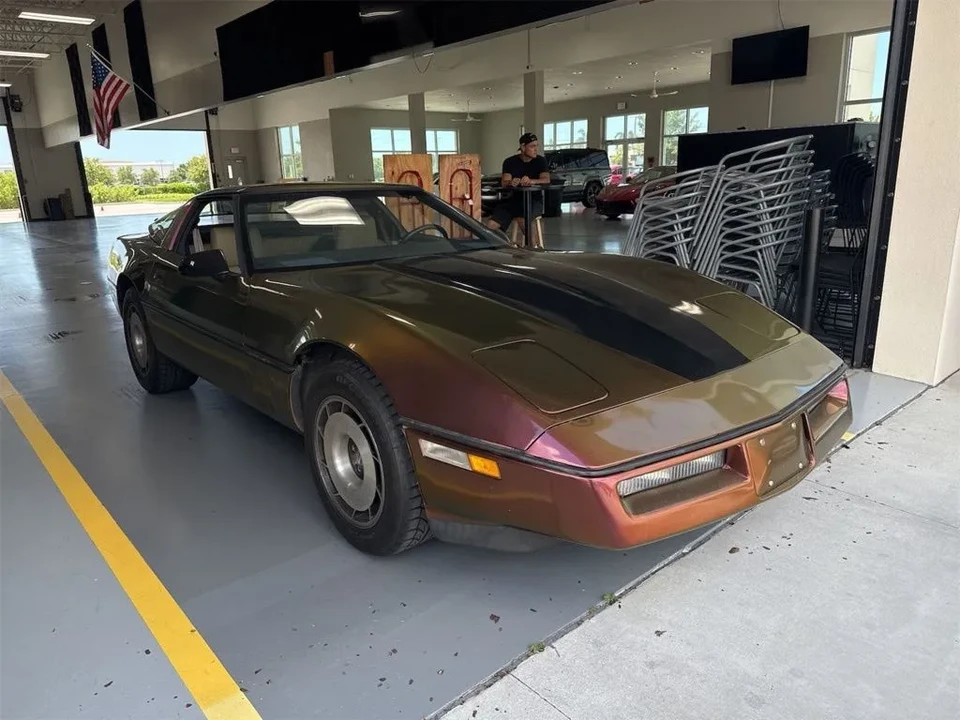 1985 Chevrolet Corvette C4 - Image 5 of 8