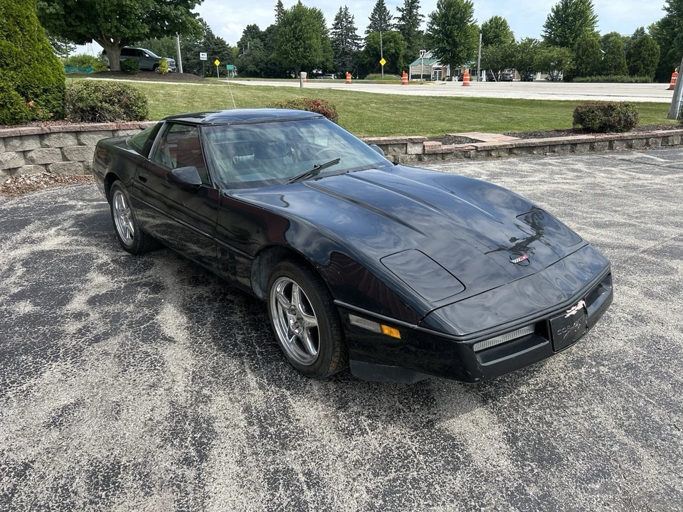 1985 Chevrolet Corvette C4 - Image 2 of 24