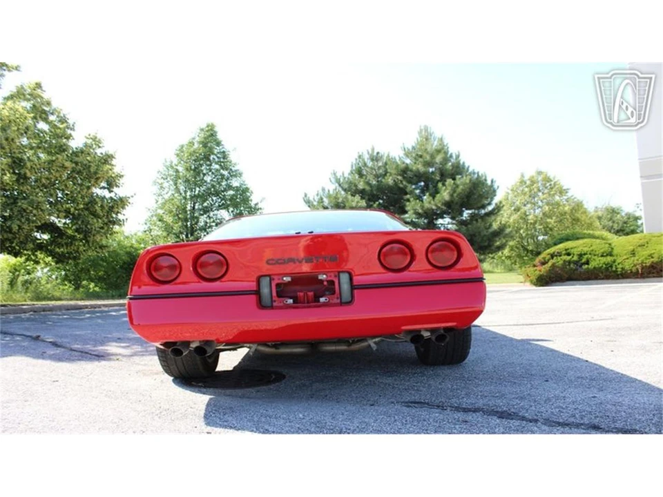1985 Chevrolet Corvette C4 - Image 13 of 31