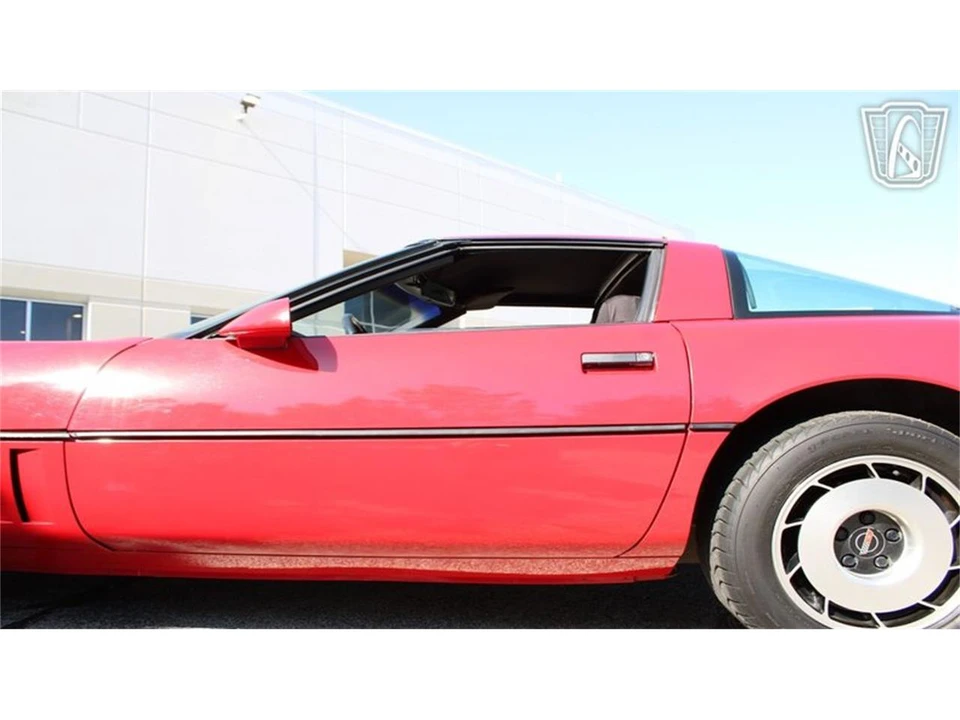 1985 Chevrolet Corvette C4 - Image 24 of 31