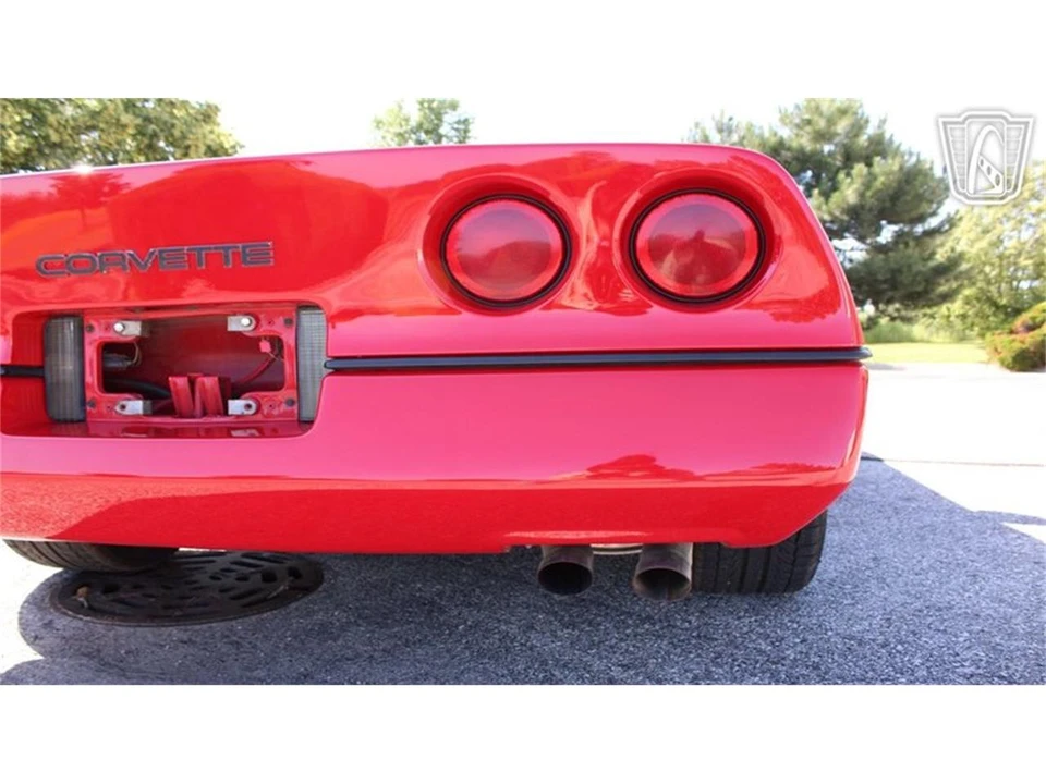 1985 Chevrolet Corvette C4 - Image 19 of 31