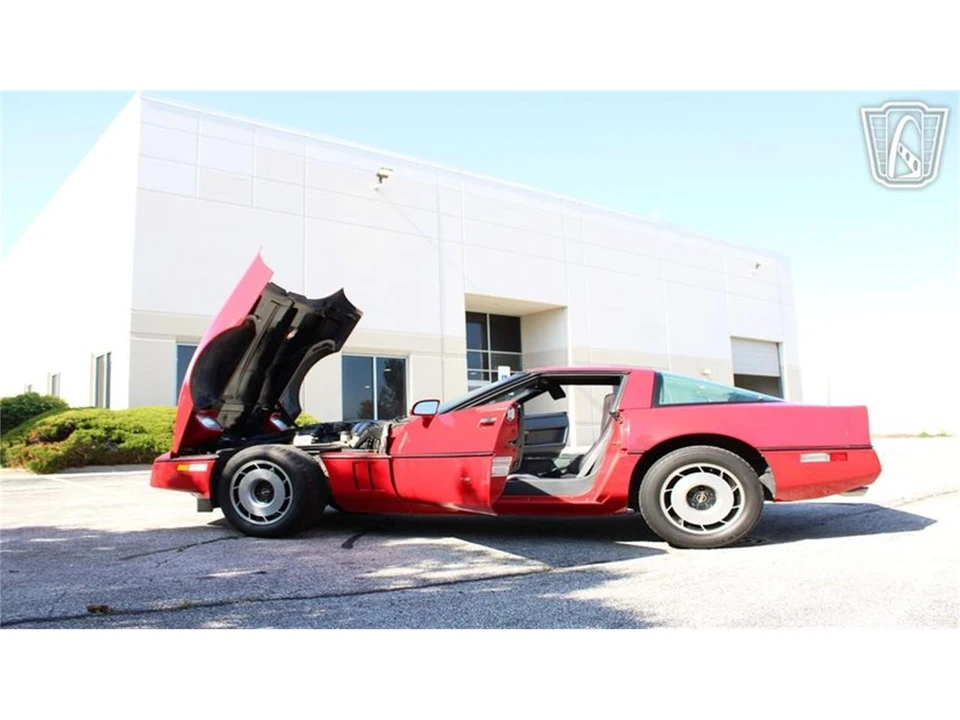 1985 Chevrolet Corvette C4 - Image 29 of 31