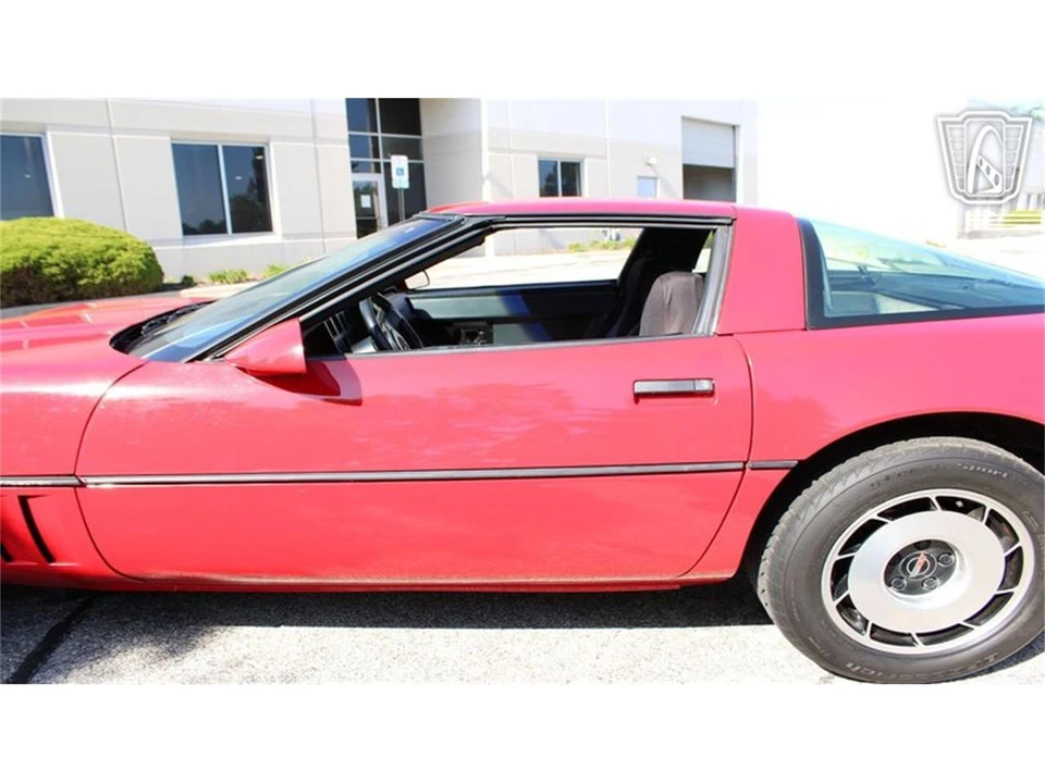 1985 Chevrolet Corvette C4 - Image 25 of 31