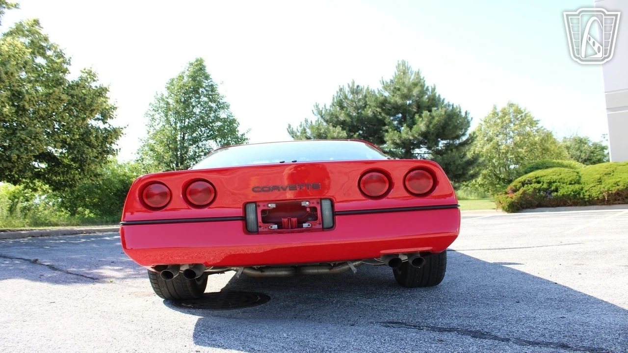 1985 Chevrolet Corvette C4 - Image 15 of 21