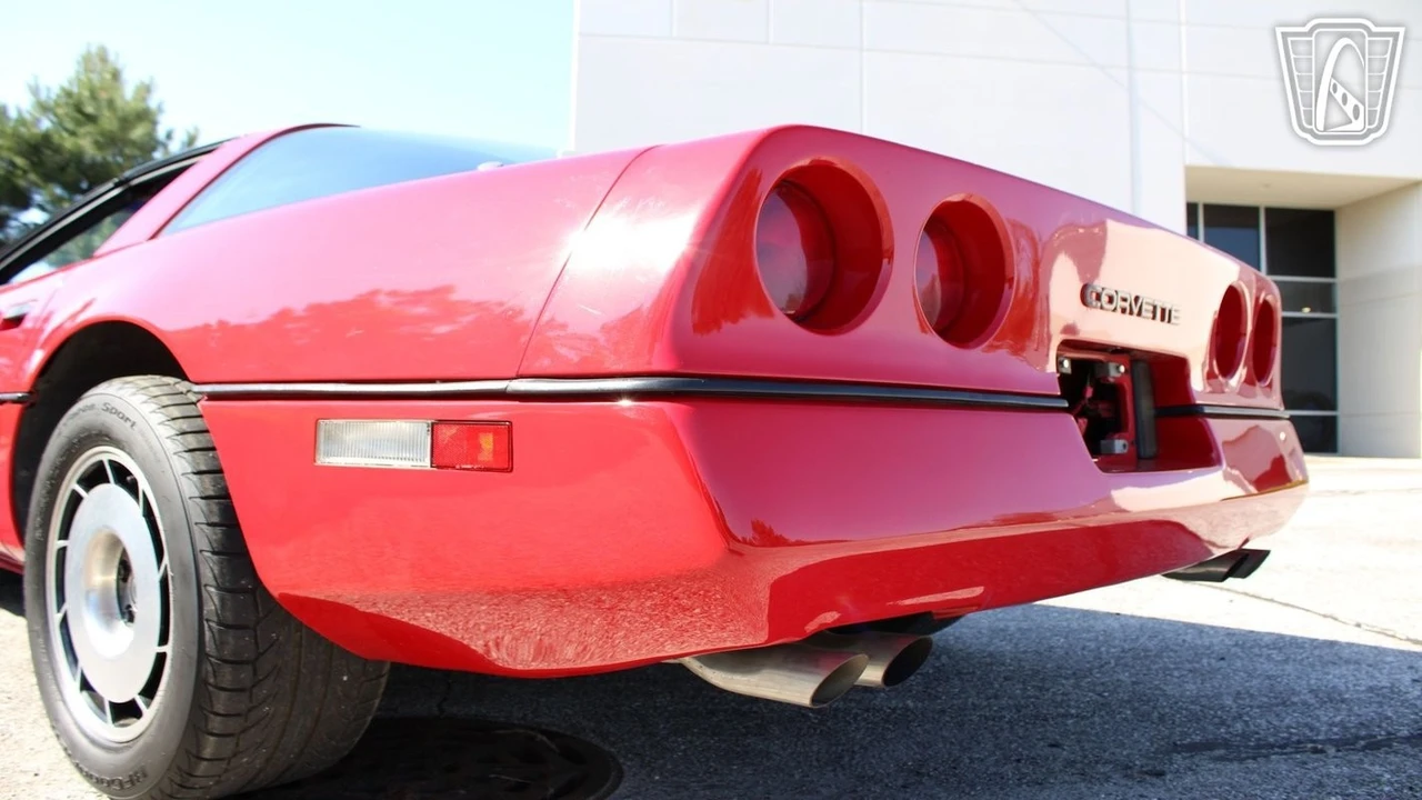 1985 Chevrolet Corvette C4 - Image 23 of 31