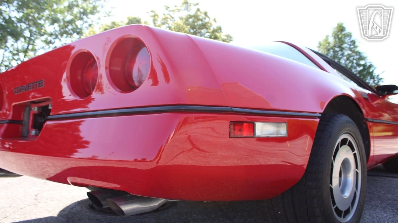 1985 Chevrolet Corvette C4 - Image 22 of 31