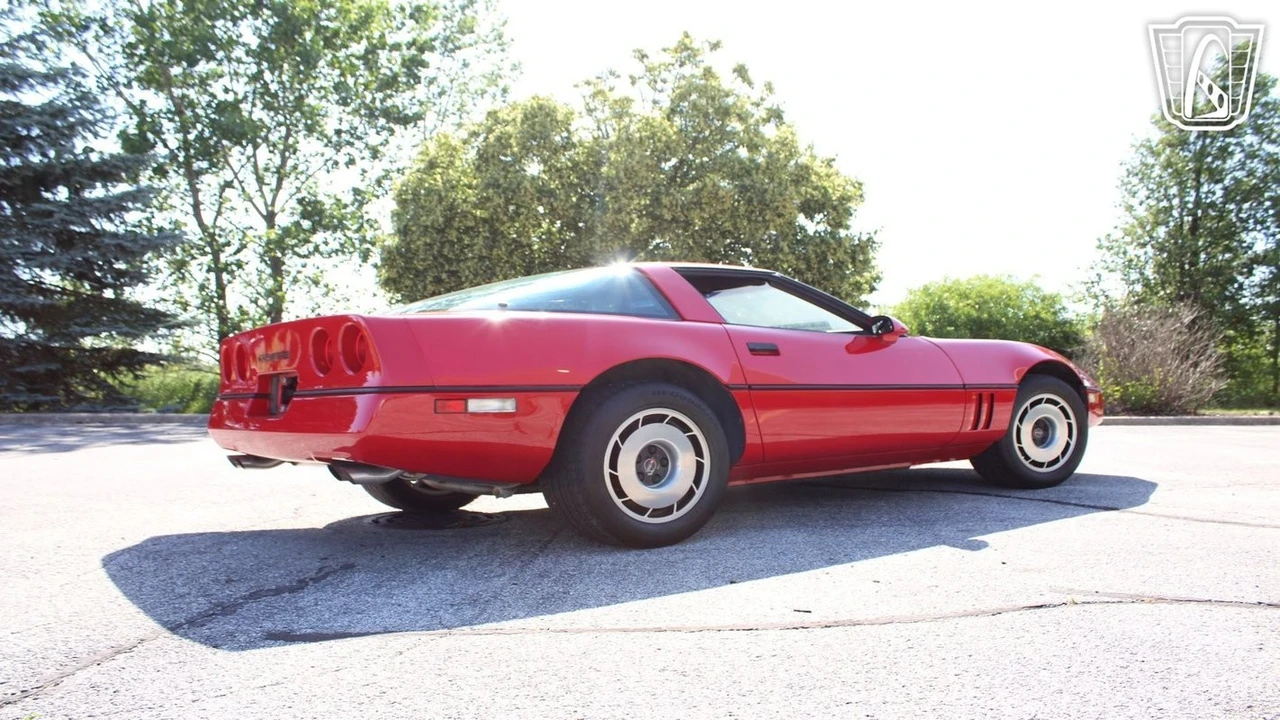 1985 Chevrolet Corvette C4 - Image 10 of 21