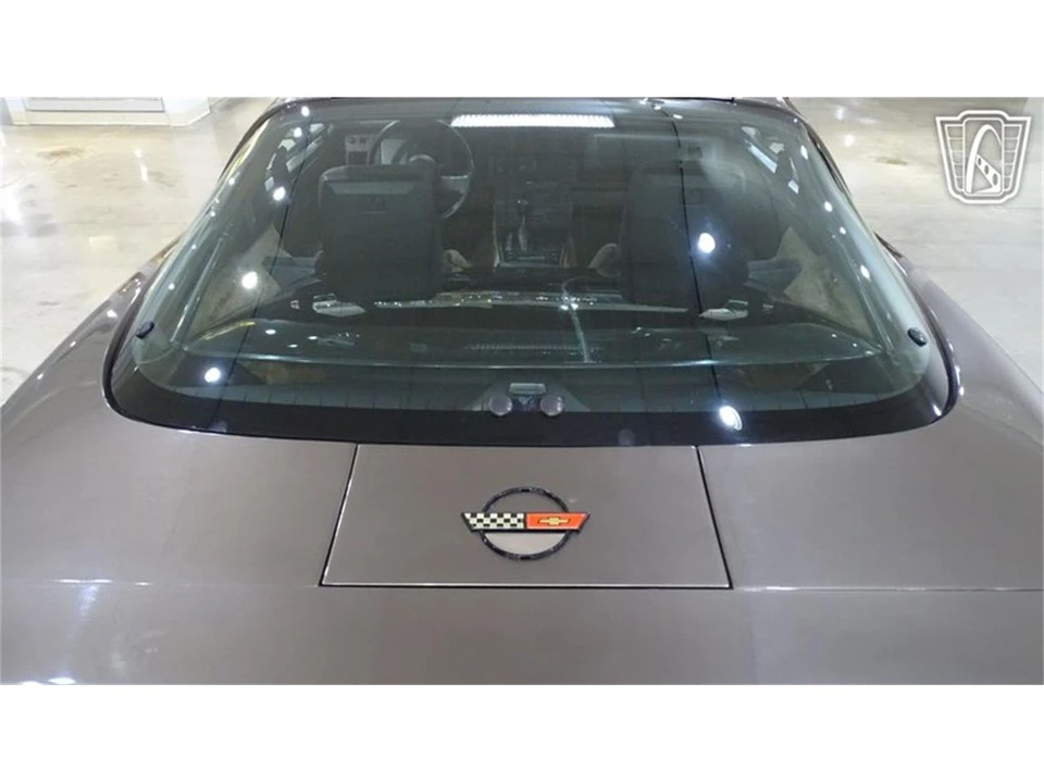 1985 Chevrolet Corvette C4 - Image 27 of 31