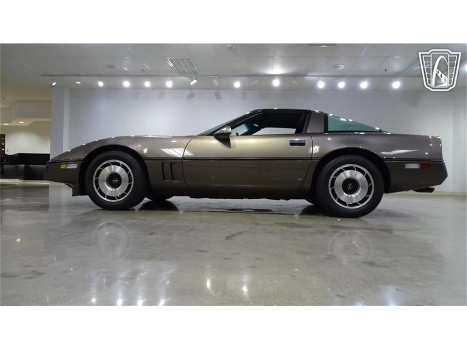 1985 Chevrolet Corvette C4 - Image 7 of 31