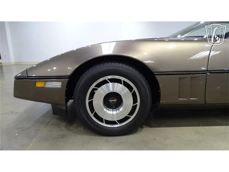 1985 Chevrolet Corvette C4 - Image 29 of 31