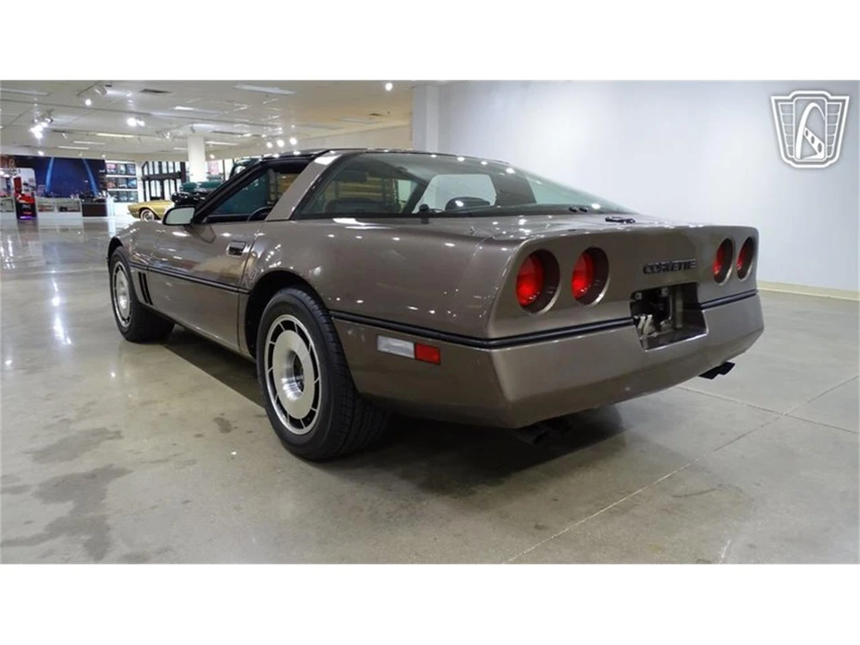 1985 Chevrolet Corvette C4 - Image 9 of 31