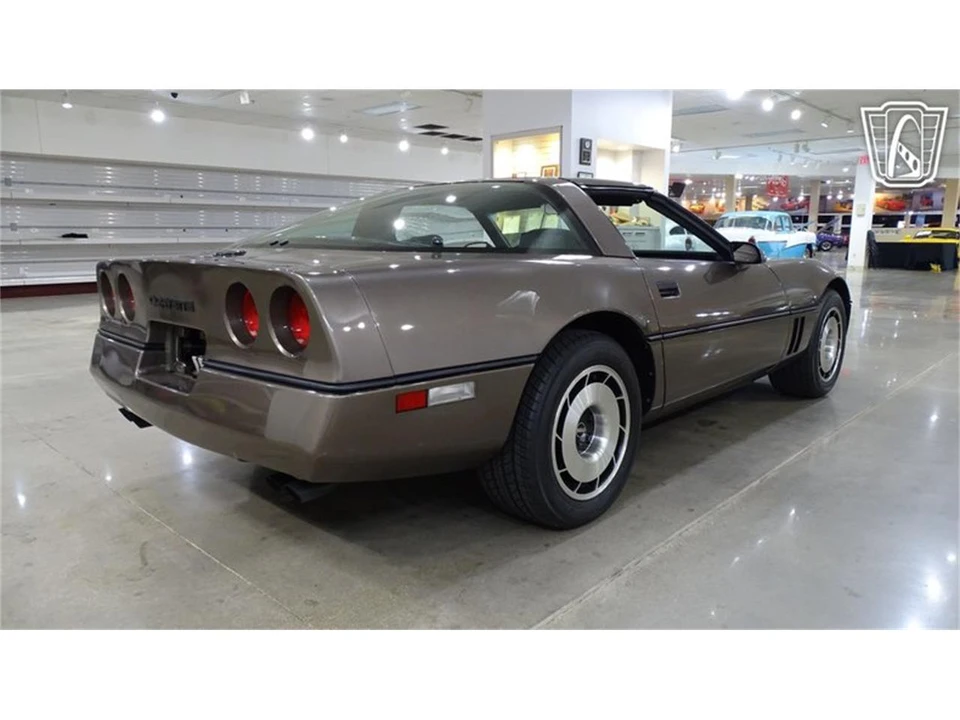 1985 Chevrolet Corvette C4 - Image 15 of 31