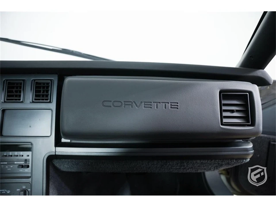 1985 Chevrolet Corvette C4 - Image 25 of 31