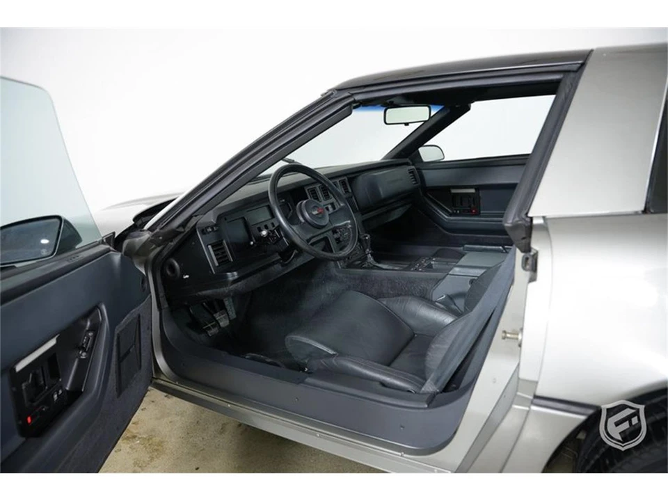 1985 Chevrolet Corvette C4 - Image 14 of 31