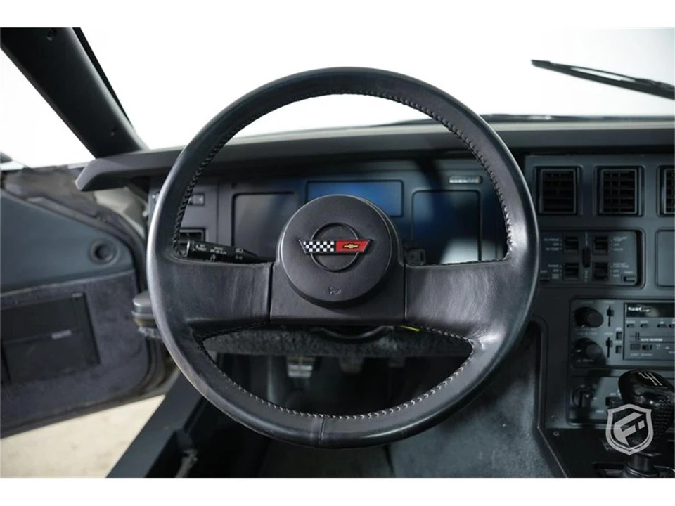 1985 Chevrolet Corvette C4 - Image 18 of 31