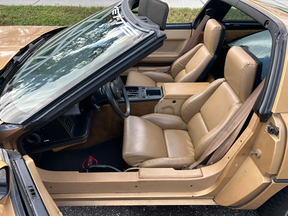 1985 Chevrolet Corvette C4 - Image 6 of 21