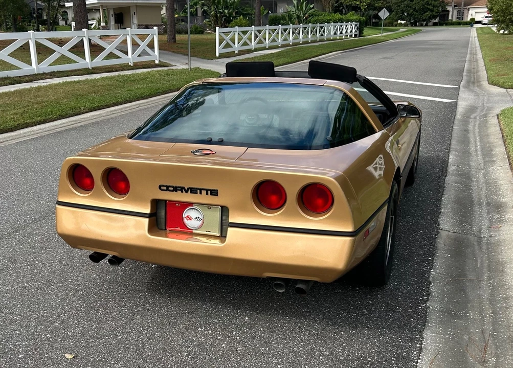 1985 Chevrolet Corvette C4 - Image 14 of 21