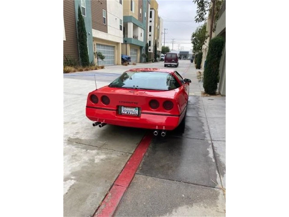 1985 Chevrolet Corvette C4 - Image 2 of 7
