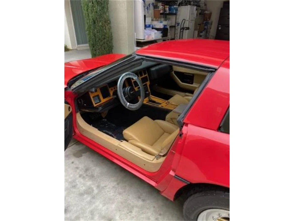 1985 Chevrolet Corvette C4 - Image 3 of 7