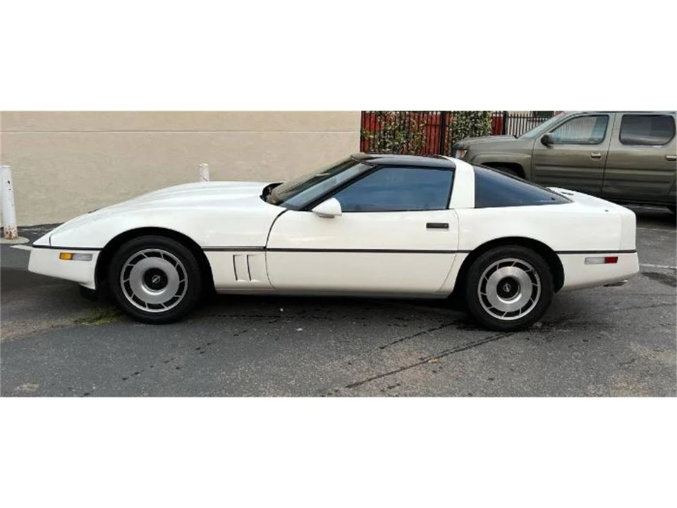 1985 Chevrolet Corvette C4 - Image 10 of 10