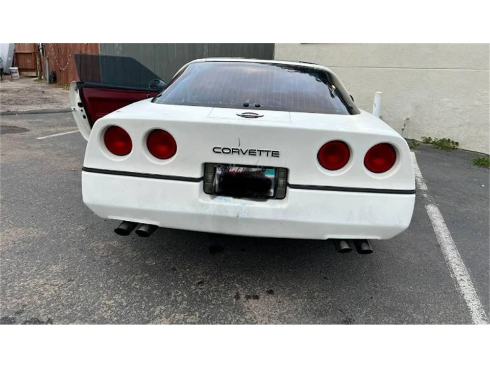 1985 Chevrolet Corvette C4 - Image 4 of 10