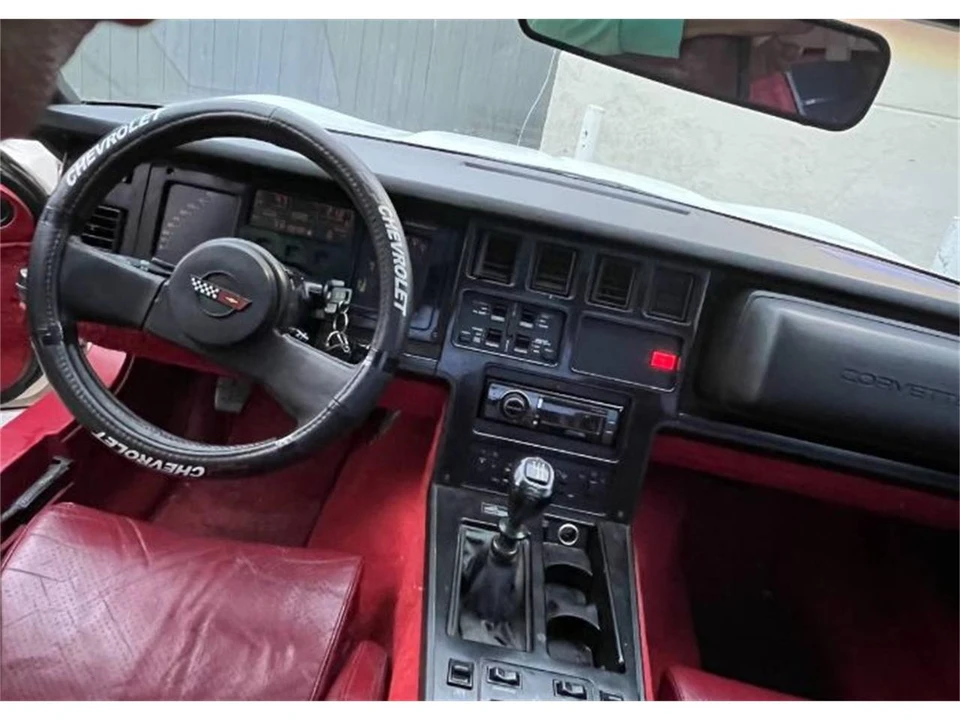 1985 Chevrolet Corvette C4 - Image 8 of 10