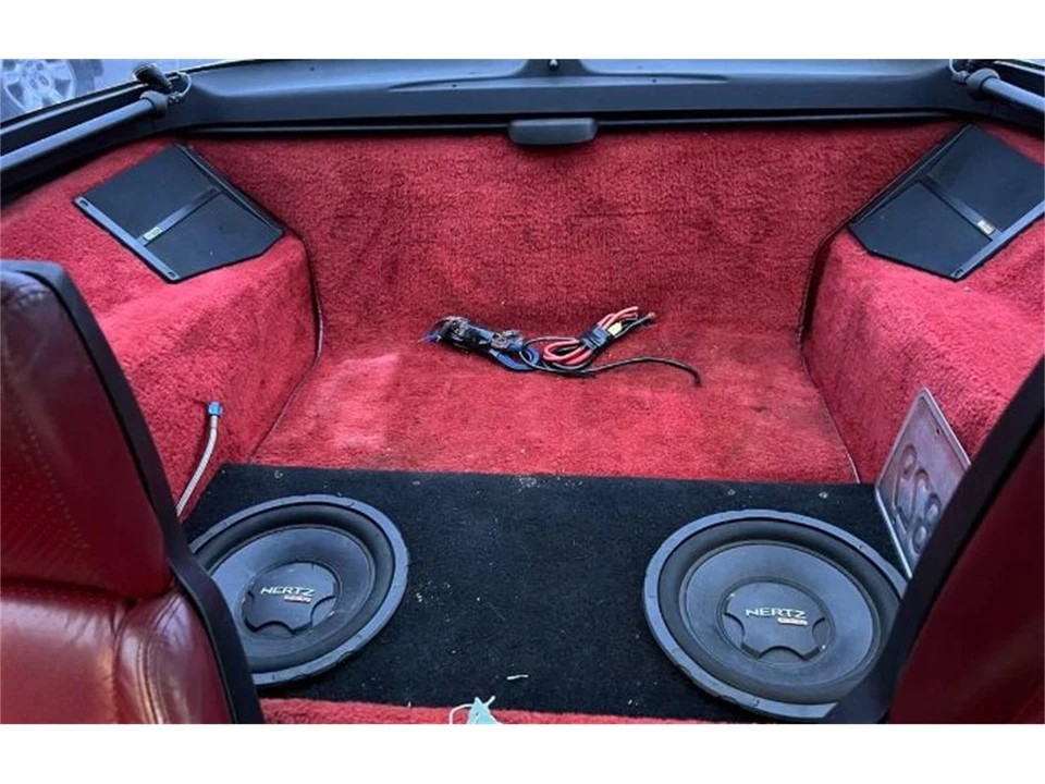 1985 Chevrolet Corvette C4 - Image 5 of 10