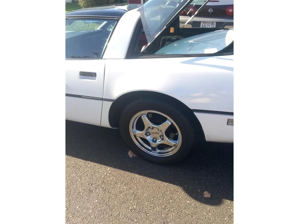 1985 Chevrolet Corvette C4 - Image 6 of 22