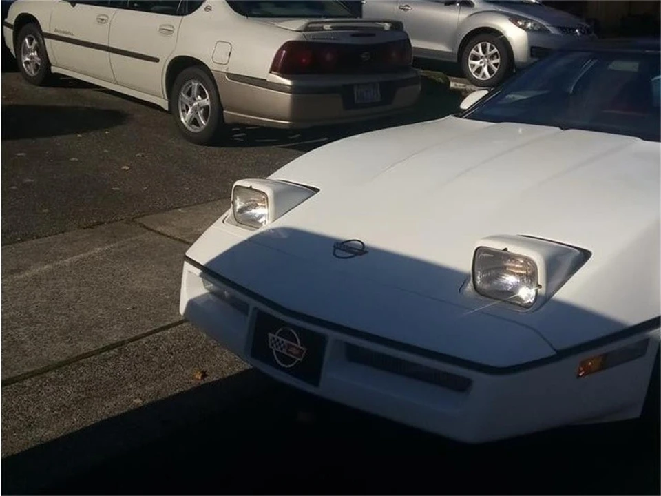 1985 Chevrolet Corvette C4 - Image 9 of 22