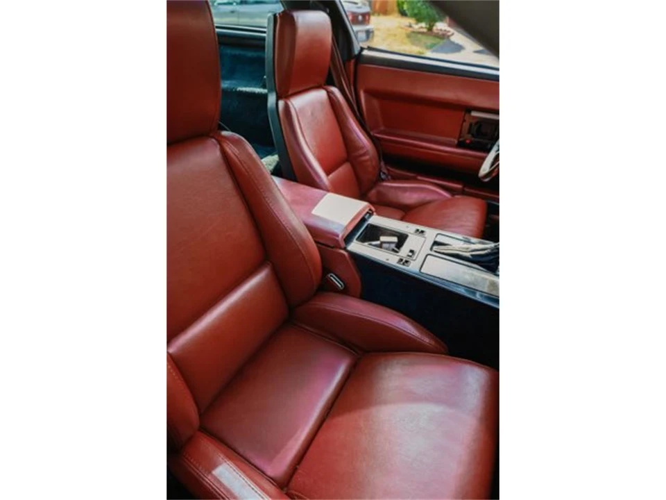 1985 Chevrolet Corvette C4 - Image 14 of 22