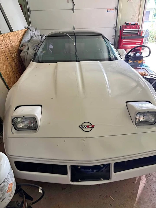 1985 Chevrolet Corvette C4 - Image 1 of 4