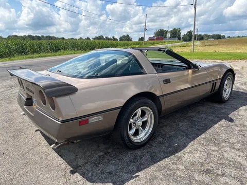 1985 Chevrolet Corvette C4 - Image 2 of 8
