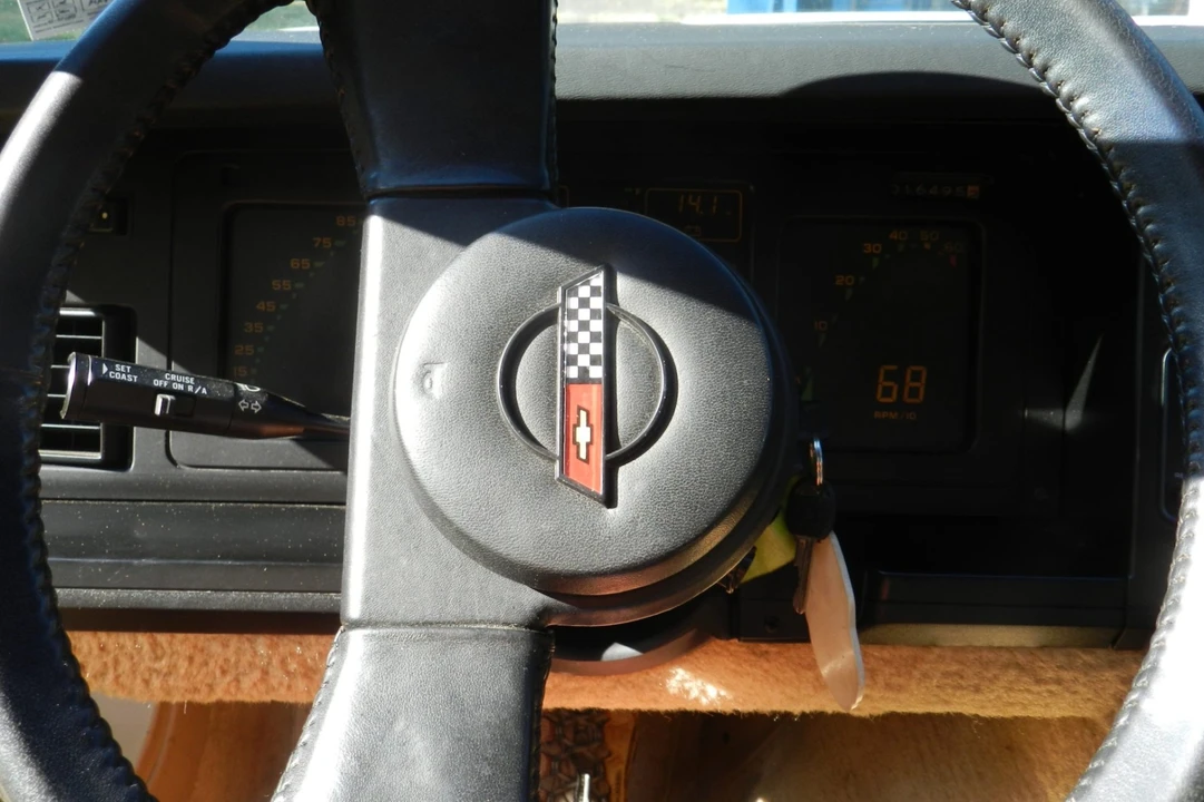 1985 Chevrolet Corvette C4 - Image 5 of 7