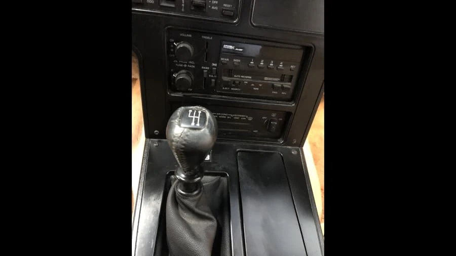 1985 Chevrolet Corvette C4 - Image 4 of 4