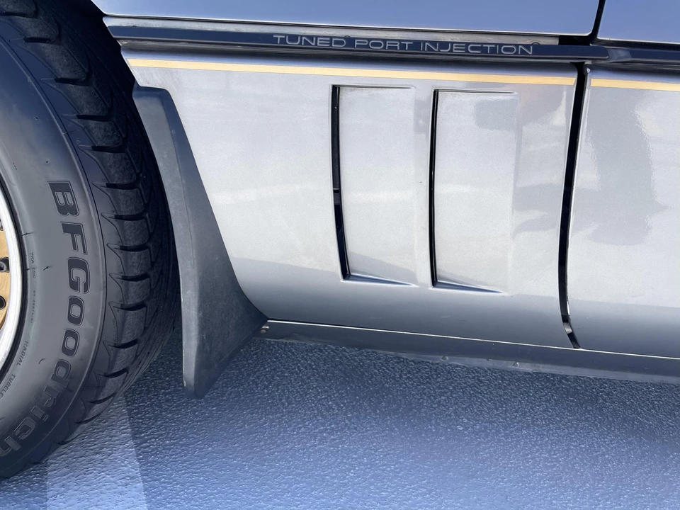 1985 Chevrolet Corvette C4 - Image 25 of 31