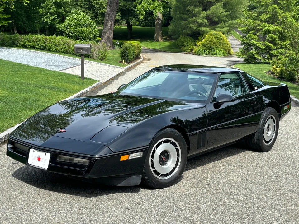 1985 Chevrolet Corvette C4 - Image 8 of 31