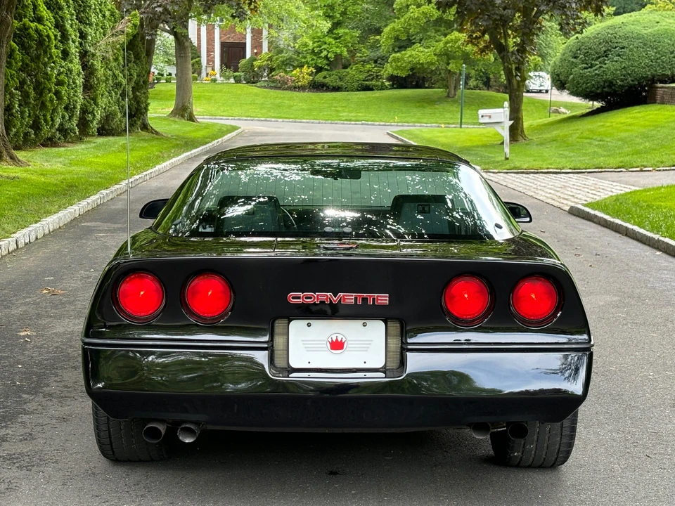 1985 Chevrolet Corvette C4 - Image 19 of 31