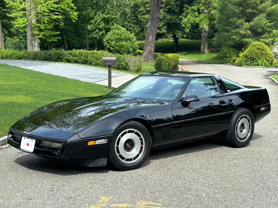 1985 Chevrolet Corvette C4 - Image 11 of 31