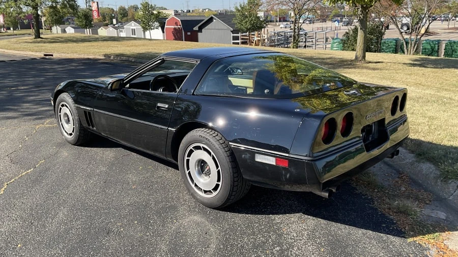 1985 Chevrolet Corvette C4 - Image 3 of 9
