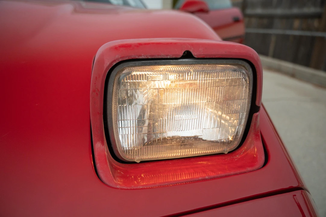 1985 Chevrolet Corvette C4 - Image 22 of 31