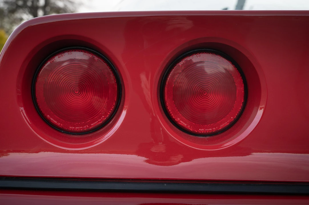 1985 Chevrolet Corvette C4 - Image 30 of 31