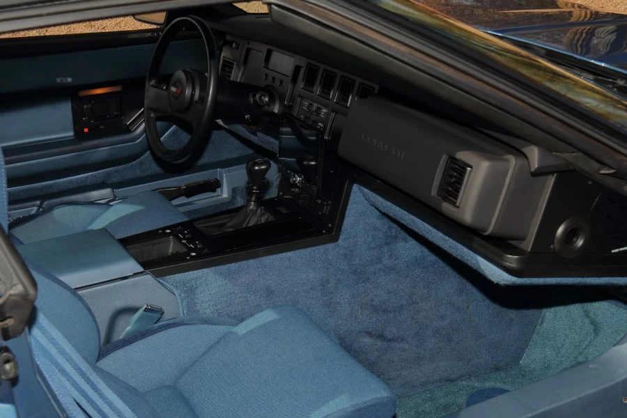 1985 Chevrolet Corvette C4 - Image 16 of 29