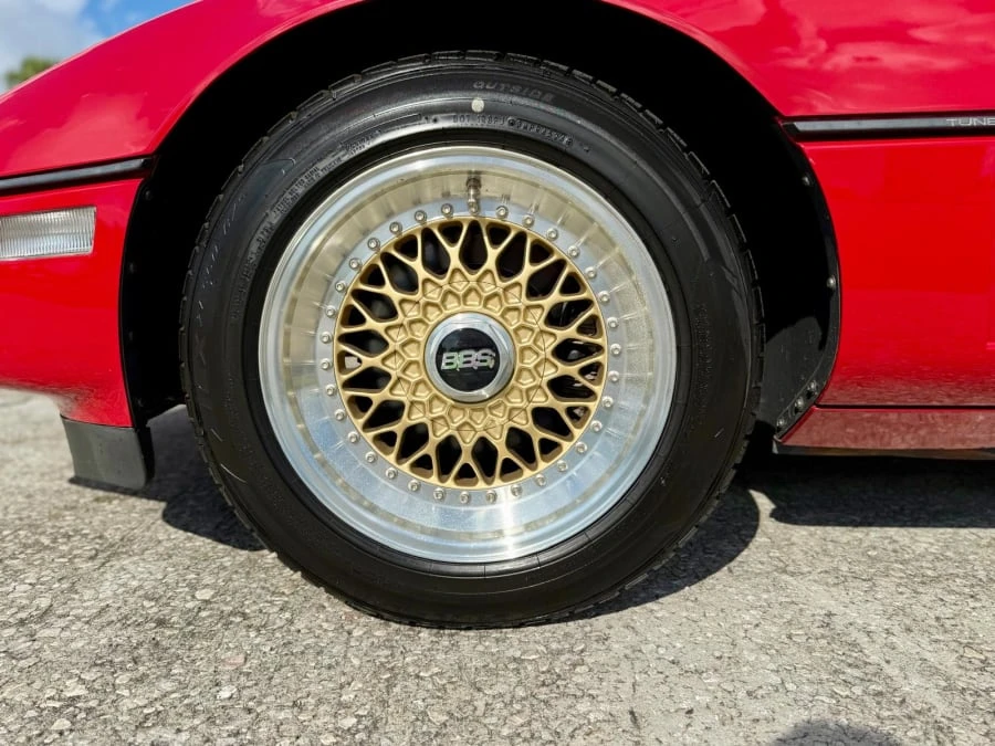 1985 Chevrolet Corvette C4 - Image 8 of 14