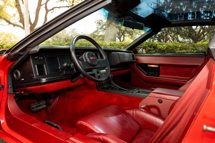 1985 Chevrolet Corvette C4 - Image 18 of 31