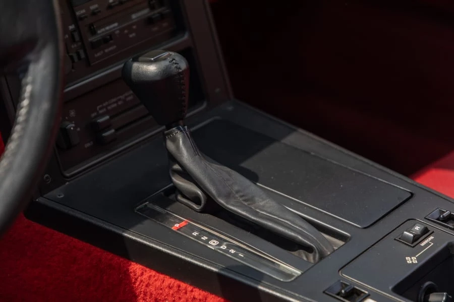 1985 Chevrolet Corvette C4 - Image 27 of 31