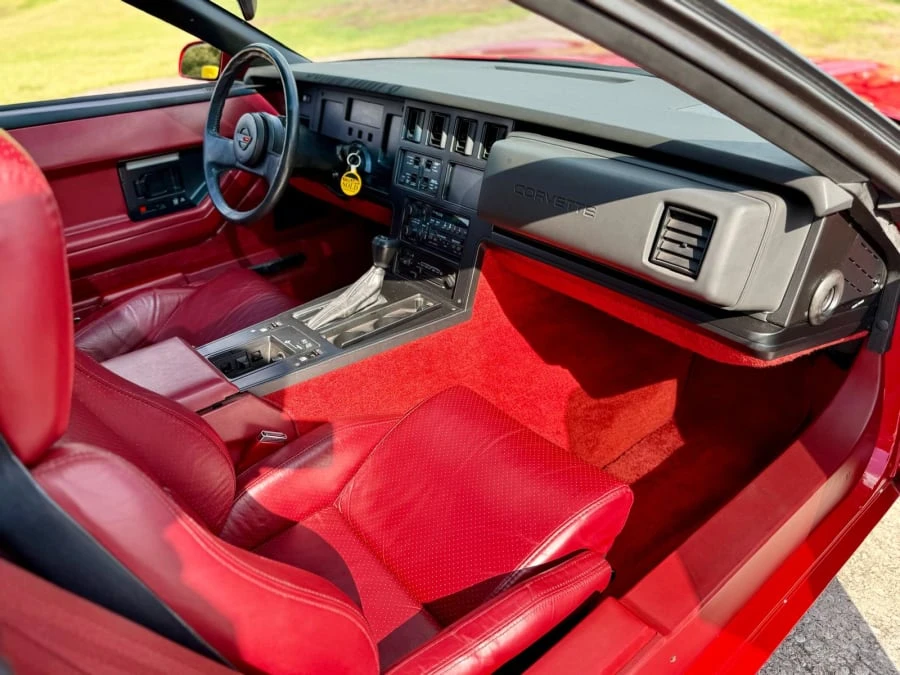 1985 Chevrolet Corvette C4 - Image 10 of 14
