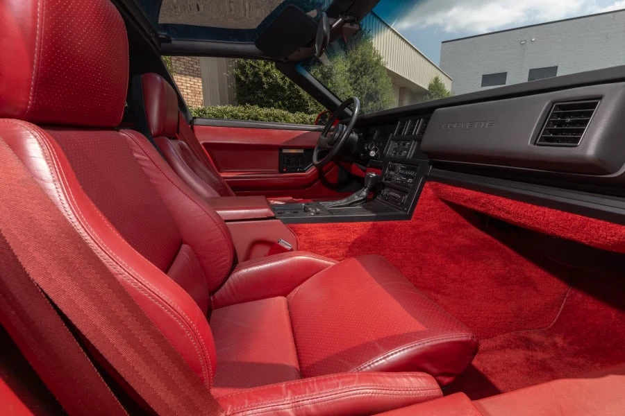 1985 Chevrolet Corvette C4 - Image 20 of 31