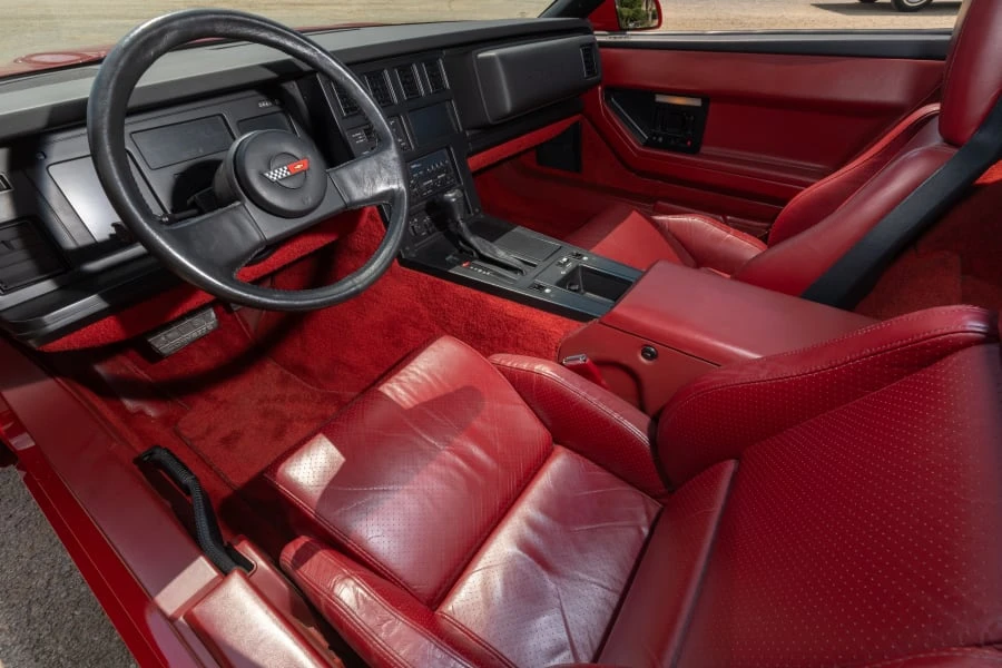1985 Chevrolet Corvette C4 - Image 25 of 31